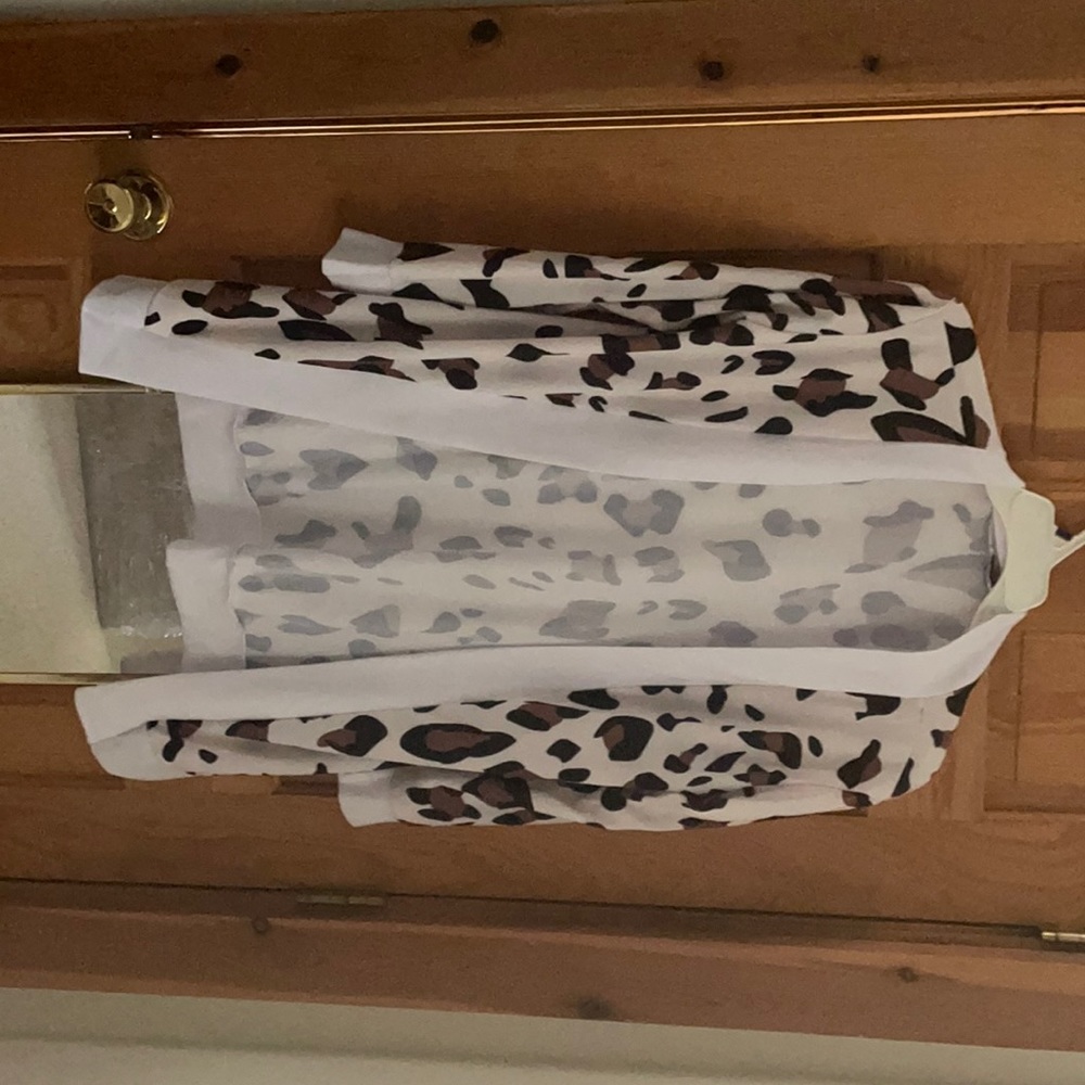 Printed cardigan great for layering.  Never worn